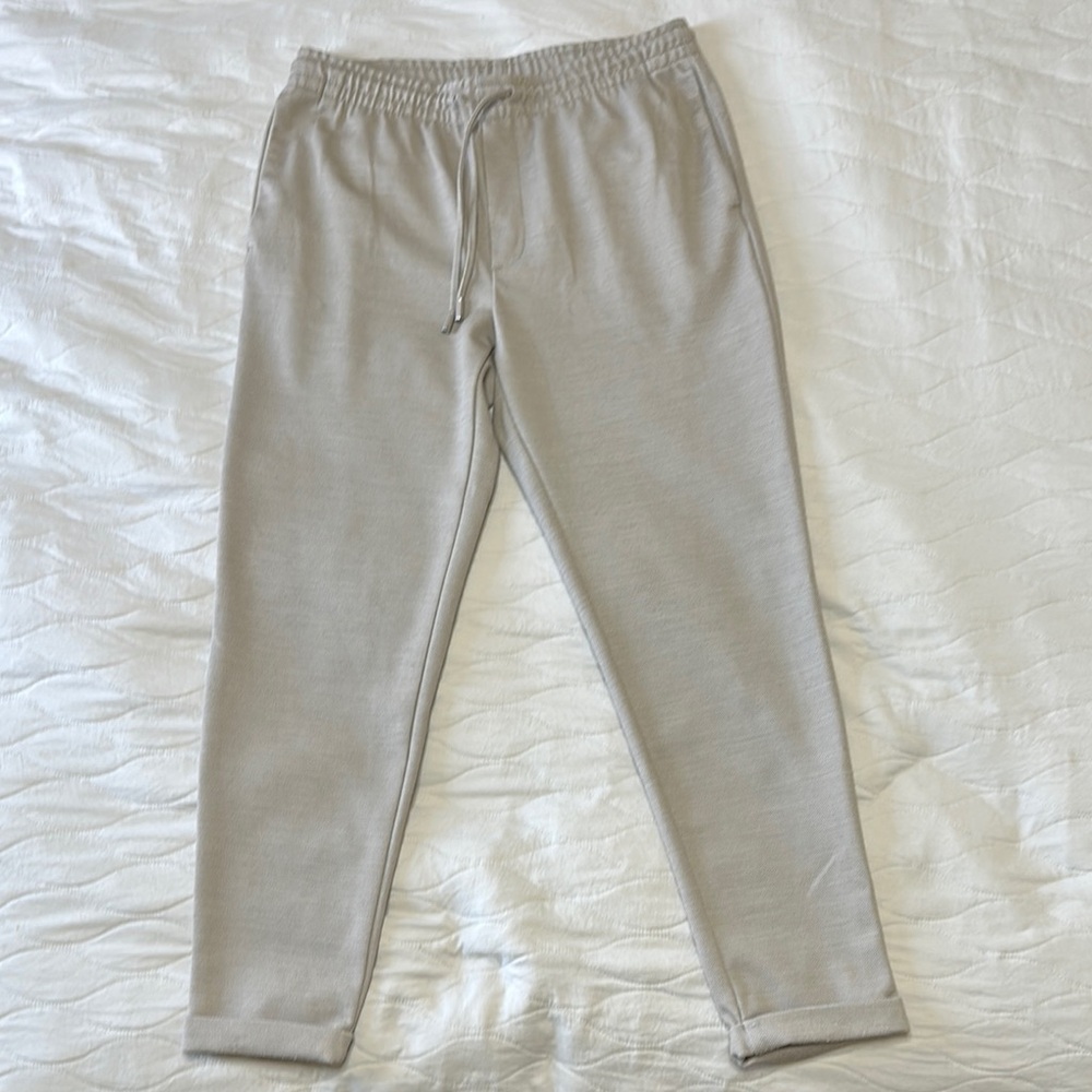 Zara Cream Sweatpants with Elastic Waistband and Tapered Ankle